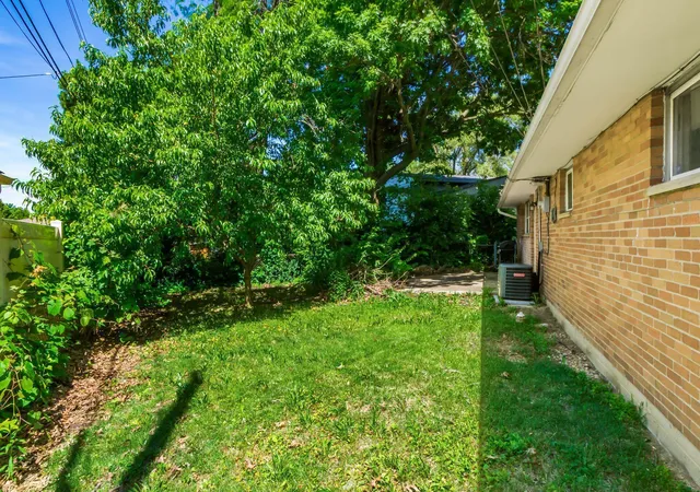 Homes for sale in Columbus, OH | 3869 Gilroy Rd, Columbus, OH 43227 | MLS# 226020787