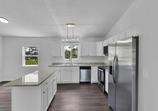 Photo 3 of Single family home for sale at 2243 Golden Leaf Ln, Columbus, OH 43223 | MLS# 226020271 | Listing updated on 2026-09-16