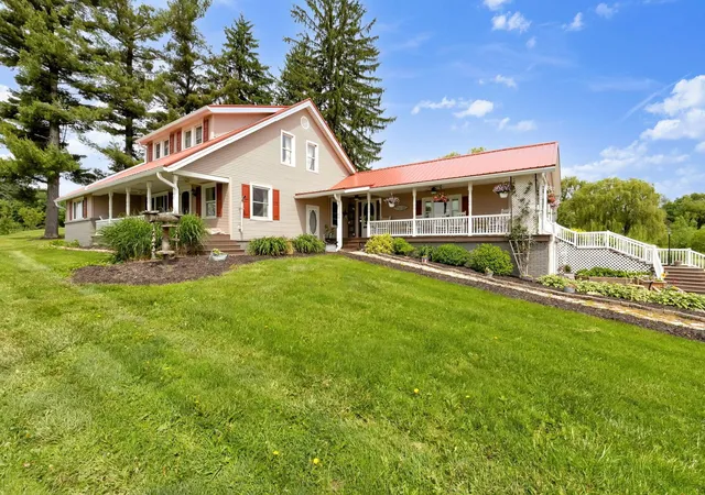 Homes for sale in Fredericktown, OH | 5643 Yankee St, Fredericktown, OH 43019 | MLS# 226020357