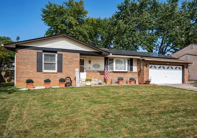Photo 3 of Single family home for sale at 3267 Castleton St, Grove City, OH 43123 | MLS# 226020341 | Listing updated on 2026-09-17