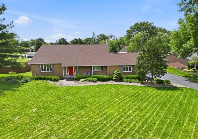 Photo 2 of Single family home for sale at 6109 Cherry Hl Dr, Columbus, OH 43213 | MLS# 226020347 | Listing updated on 2026-09-19