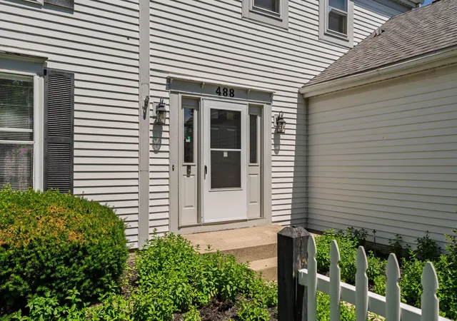 Homes for sale in Powell, OH | 488 Green Meadows Dr W, Powell, OH 43065 | MLS# 226020657