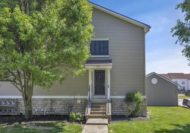 Homes for sale in Canal Winchester, OH | 6377 Nottinghill Trl Dr, Canal Winchester, OH 43110