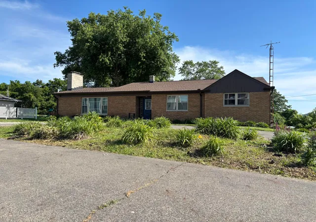 1st image of 2185 N Columbus St, Lancaster, OH 43130 | MLS# 226020443