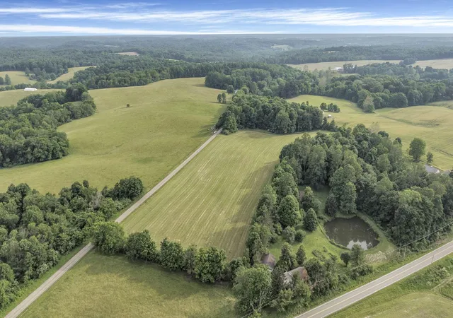 Homes for sale in Granville, OH | 6229 Chatham Rd Ne, Granville, OH 43023 | MLS# 226021143