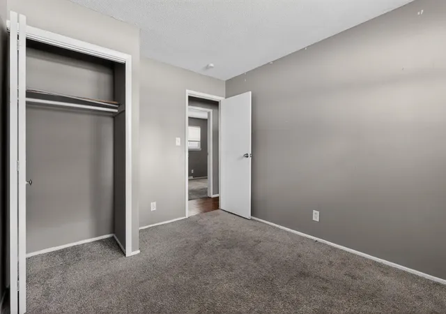 Photo 4 of Sale Pending at 4568 Westerville Rd, Columbus, OH 43231 | MLS# 226021622 | Listing updated on 2026-08-19