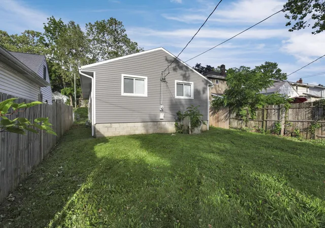 32nd image of 231 N Eureka Ave, Columbus, OH 43204 | MLS# 226020432