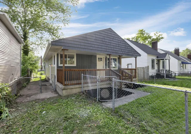 3rd image of 231 N Eureka Ave, Columbus, OH 43204 | MLS# 226020432