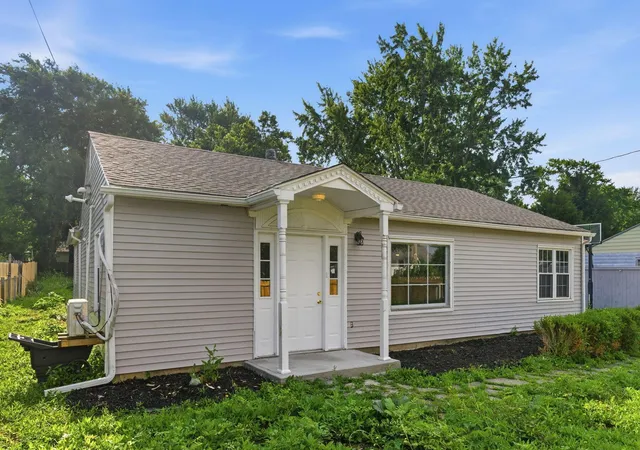 2nd image of 444 Linda Mel Dr, Marion, OH 43302 | MLS# 226020947