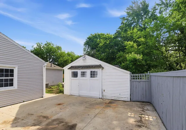 3rd image of 444 Linda Mel Dr, Marion, OH 43302 | MLS# 226020947