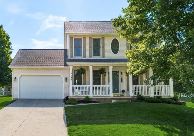 Photo 3 of Single family home for sale at 2098 Heidi Way, Newark, OH 43055 | MLS# 226020637 | Listing updated on 2026-07-29