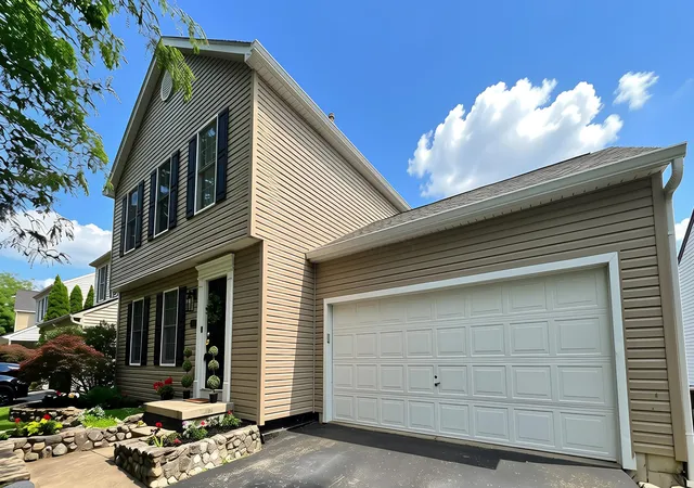 Photo 3 of Single family home for sale at 5789 Westbank Dr, Galloway, OH 43119 | MLS# 226020484 | Listing updated on 2026-09-11