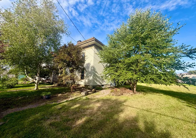 Photo 2 of Single family home for sale at 405 S Union St, Galion, OH 44833 | MLS# 226020526 | Listing updated on 2026-08-26