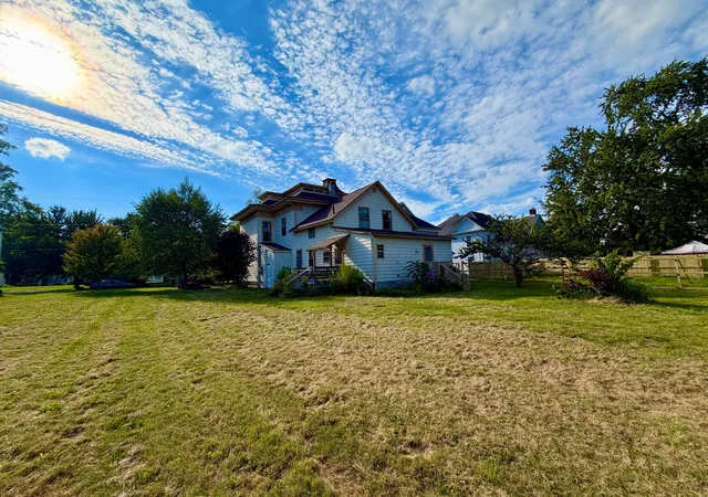 Photo 3 of Single family home for sale at 405 S Union St, Galion, OH 44833 | MLS# 226020526 | Listing updated on 2026-08-26