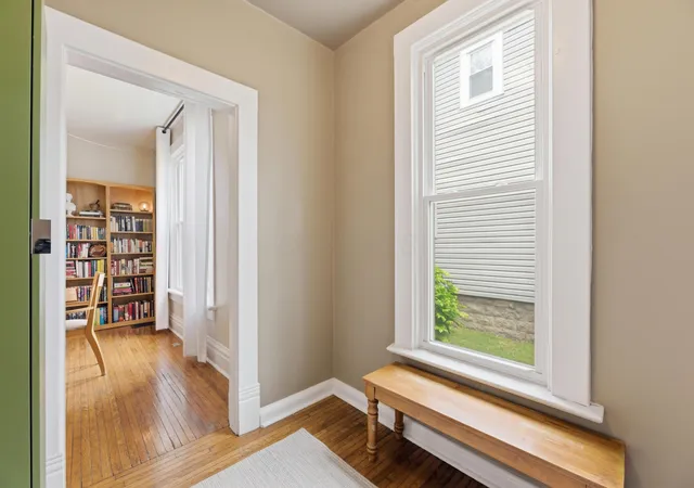 4th image of 310 Wyandotte Ave, Columbus, OH 43202 | MLS# 226021069