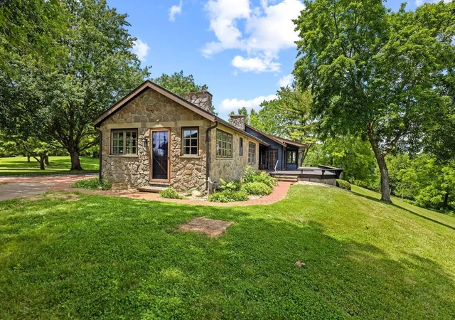 Homes for sale in Chillicothe, OH | 20702 Us Hwy 23, Chillicothe, OH 45601 | MLS# 226020559