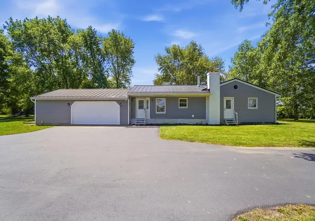 Homes for sale in London, OH | 6881 Van Wagener Rd, London, OH 43140 | MLS# 226020557