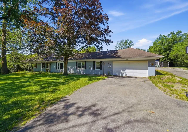 Homes for sale in Springfield, OH | 2553 Derr Rd, Springfield, OH 45503 | MLS# 226020570