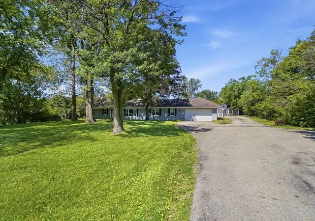 Homes for sale in Springfield, OH | 2553 Derr Rd, Springfield, OH 45503 | MLS# 226020570