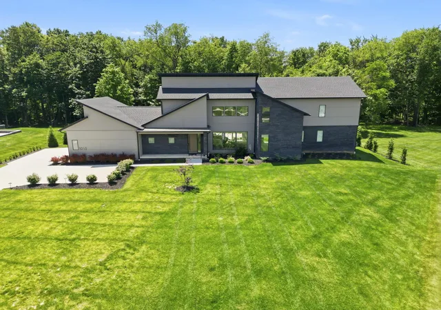 Photo 1 of Mansion for sale at 1015 Lale Point, Delaware, OH 43015 | MLS# 226020619 | Listing updated on 2026-07-29