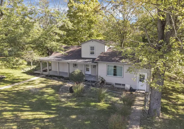 Photo 3 of Single family home for sale at 11968 Ohio 725, Germantown, OH 45327 | MLS# 226020633 | Listing updated on 2026-07-31