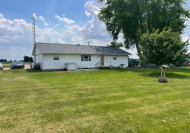 Homes for sale in Mount Sterling, OH | 9639 Cook Yankeetown Rd Ne, Mount Sterling, OH 43143 | MLS# 226020667