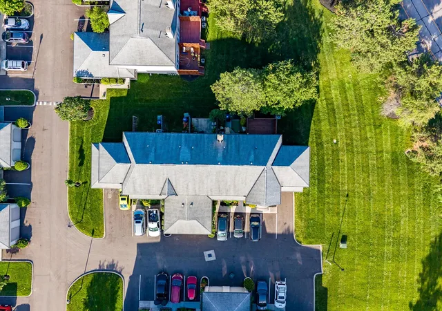 Homes for sale in Hilliard, OH | 5597 Valencia Park Boulevard, Hilliard, OH 43026 | Houzeo
