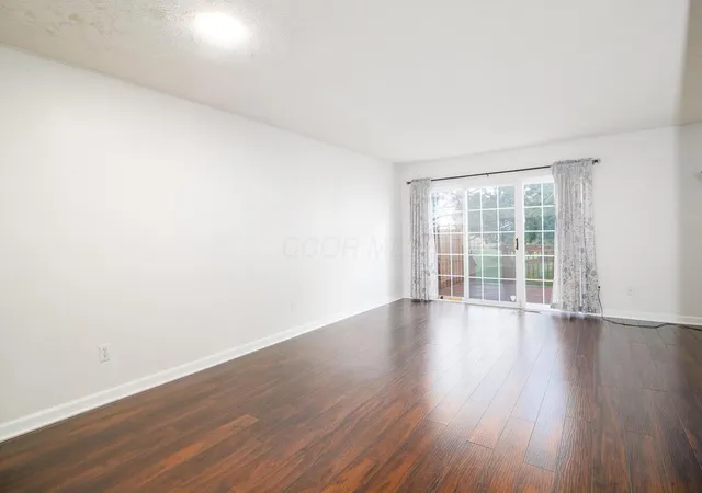 Homes for sale in Hilliard, OH | 5597 Valencia Park Blvd #11E, Hilliard, OH 43026 | MLS# 226020722