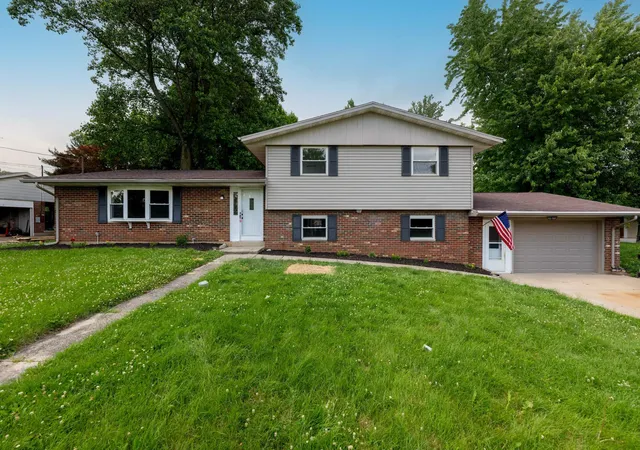 1st image of 1922 Old Coach Rd, Springfield, OH 45505 | MLS# 226021258