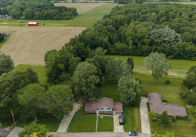 2nd image of 1922 Old Coach Rd, Springfield, OH 45505 | MLS# 226021258
