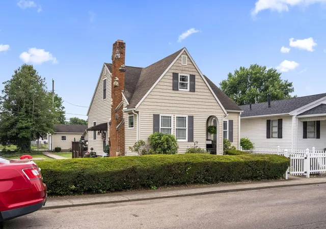 Homes for sale in Chillicothe, OH | 694 Orange St, Chillicothe, OH 45601 | MLS# 226020891