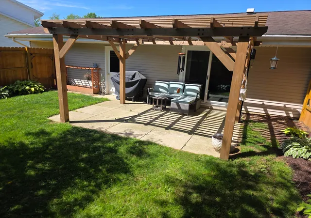 Photo 4 of Single family home for sale at 21 Sussex Ct W, Mansfield, OH 44904 | MLS# 226020770 | Listing updated on 2026-08-31