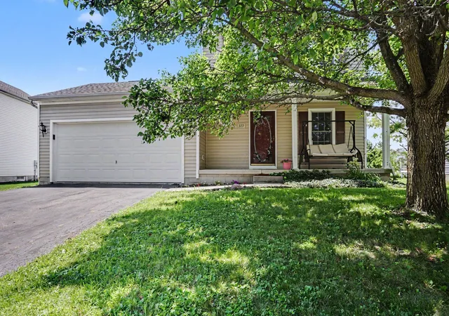 Homes for sale in Delaware, OH | 377 Cobblestone Dr, Delaware, OH 43015 | MLS# 226023738