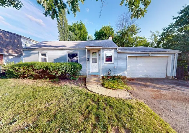Photo 1 of Single family home for sale at 705 Riverview Dr, Columbus, OH 43202 | MLS# 226021463 | Listing updated on 2026-07-30