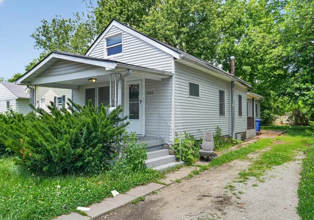 1st image of 2864 E 9th Ave, Columbus, OH 43219 | MLS# 226024181