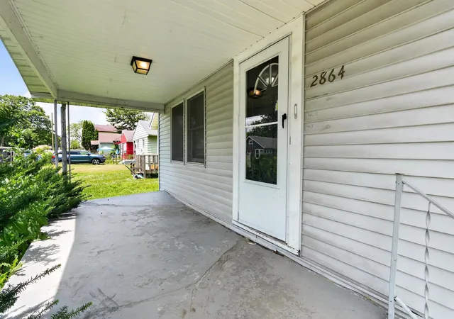 3rd image of 2864 E 9Th Ave, Columbus, OH 43219 | MLS# 226024181