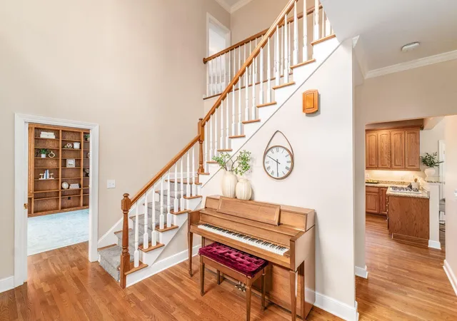 4th image of 384 Longford Dr, Granville, OH 43023 | MLS# 226028229