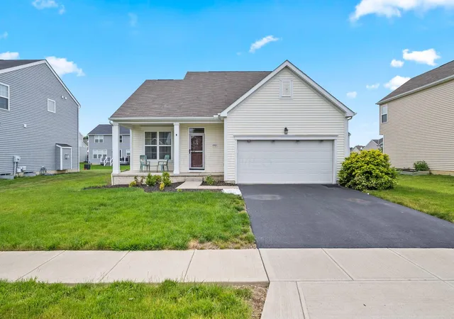 Homes for sale in Marysville, OH | 2087 Derby Dr, Marysville, OH 43040 | MLS# 226021483