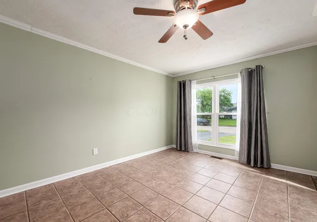 Photo 4 of Single family home for sale at 253 Washington Ave, London, OH 43140 | MLS# 226020892 | Listing updated on 2026-07-28