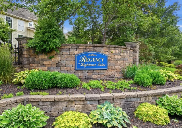 2nd image of 4735 Medalist Ct, Westerville, OH 43082