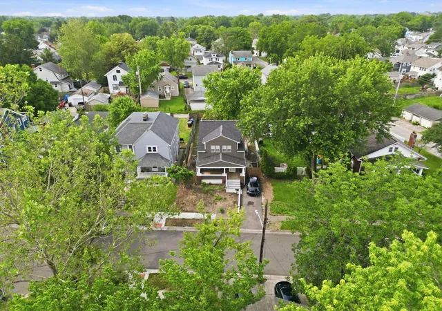 Homes for sale in Columbus, OH | 2525 Ridge Ave, Columbus, OH 43204 | MLS# 226020873