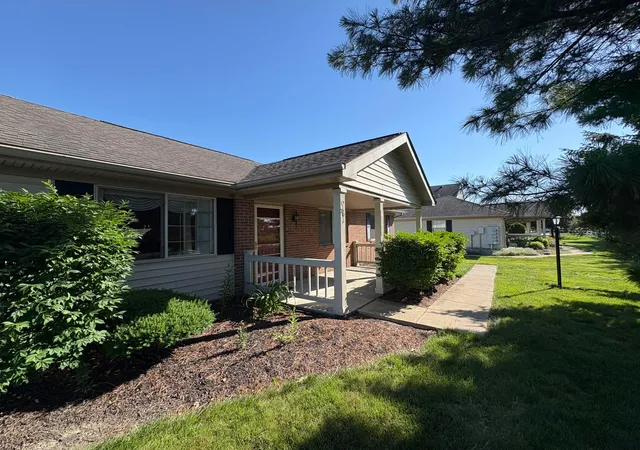 2nd image of 4560 Whittington Dr, Groveport, OH 43125 | MLS# 226021196