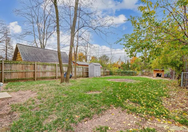 Photo 16 of Single family home for sale at 2311 Pontiac St, Columbus, OH 43211 | MLS# 226020906 | Listing updated on 2026-09-13
