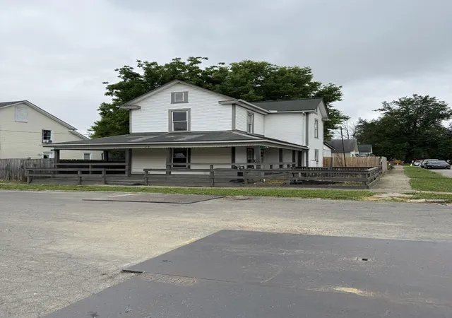 Homes for sale in London, OH | 79 Toland St, London, OH 43140 | MLS# 226021104