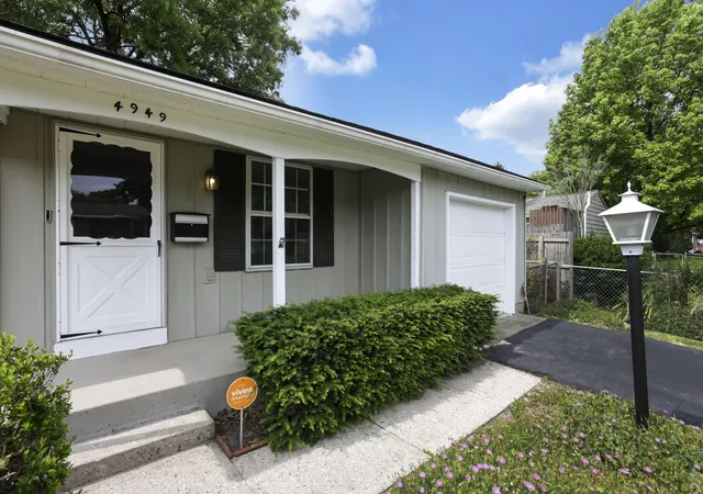 2nd image of 4949 Talbert Dr, Columbus, OH 43232 | MLS# 226021453