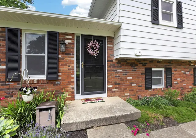 Homes for sale in Granville, OH | 65 Amberly Dr, Granville, OH 43023 | MLS# 226021301