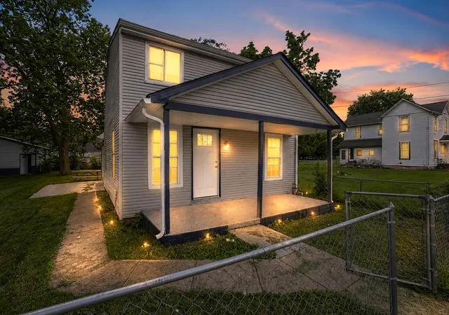 Photo 2 of Sale Pending at 1971 Reese Ave, Columbus, OH 43207 | MLS# 226023308 | Listing updated on 2026-09-15