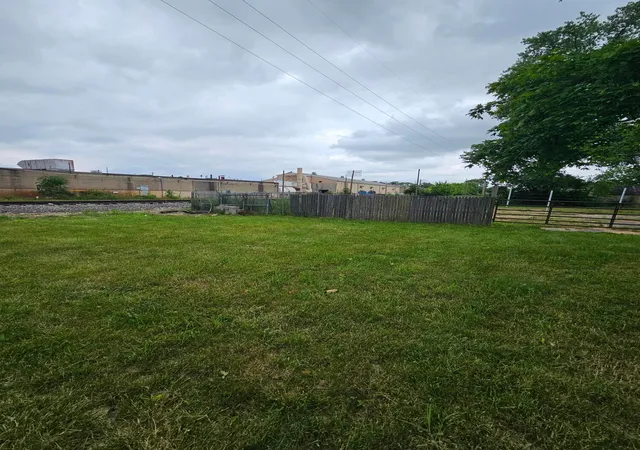 3rd image of 74 S Cherry St, London, OH 43140 | MLS# 226021007