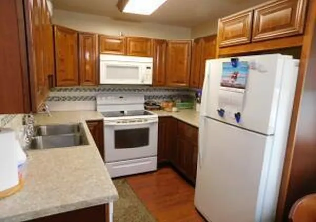 Photo 3 of Single family home for sale at 3940 Hillman Rd W, Columbus, OH 43207 | MLS# 226021037 | Listing updated on 2026-10-21