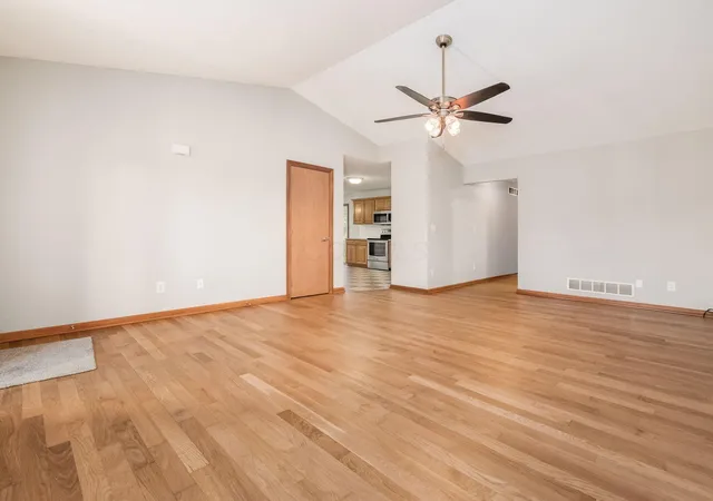4th image of 530 Radcliff Dr, Westerville, OH 43082 | MLS# 226021263